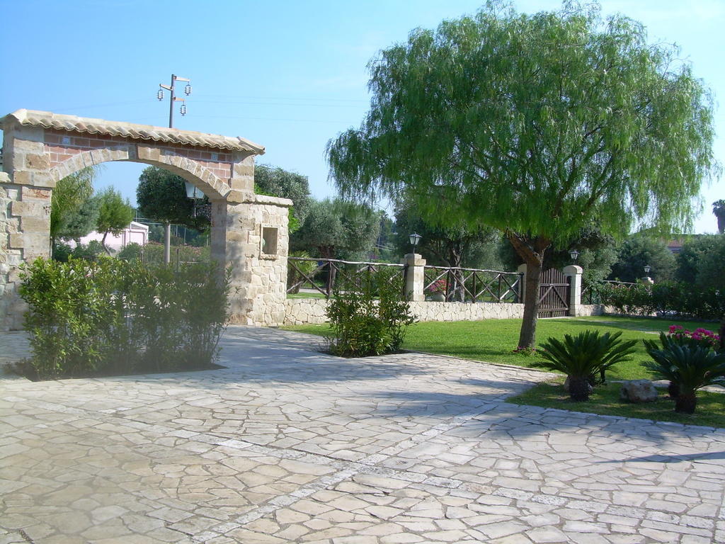 B&B Casale Siciliano Di Miryam Tiralongo Avola Exterior photo