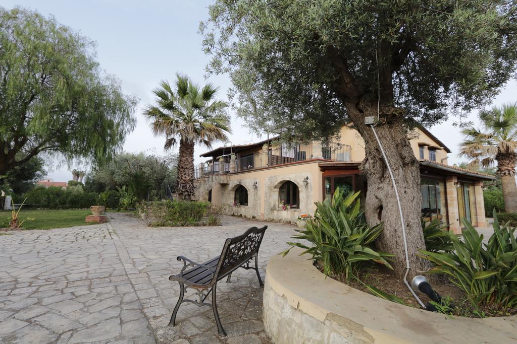 B&B Casale Siciliano Di Miryam Tiralongo Avola Exterior photo